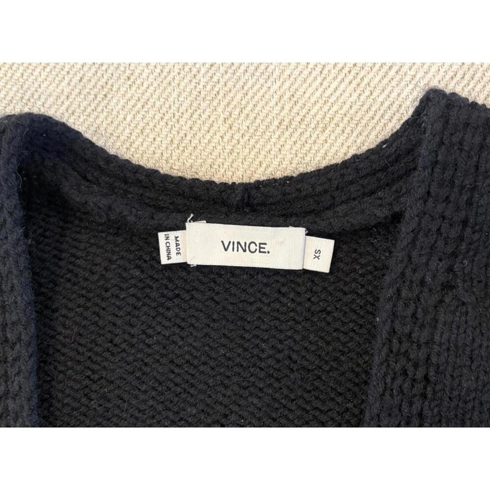 Vince wool yak oversized v-neck sweater size XS Black Soft Comfy - Picture 3 of 8